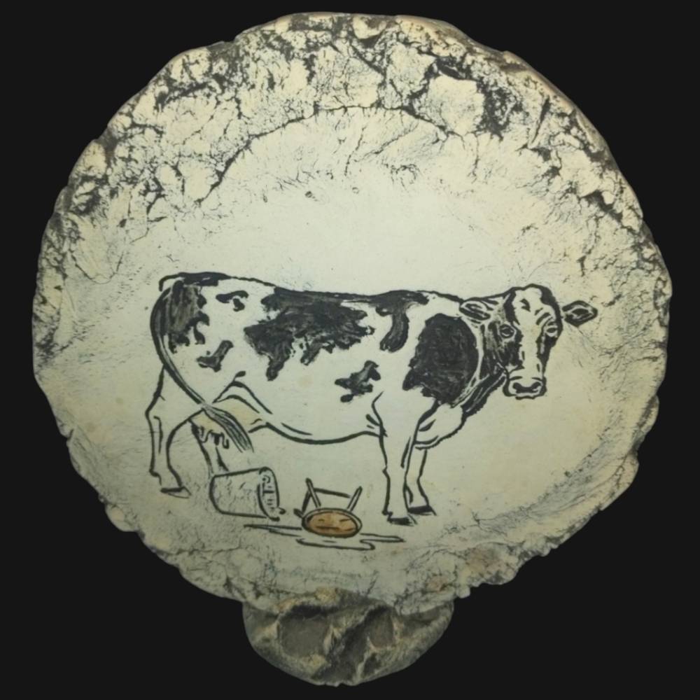 Soapstone carving COW Plate and Stand